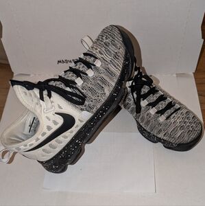 Nike KD 9 Oreo Size 8.5